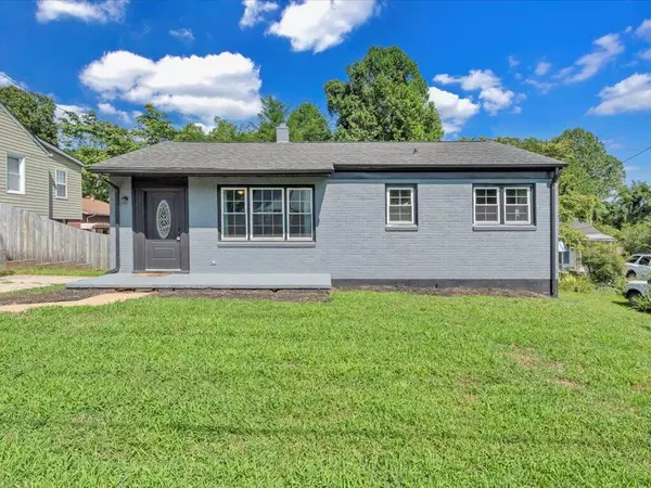 1123 Oakgrove AVE, Martinsville, VA 24112