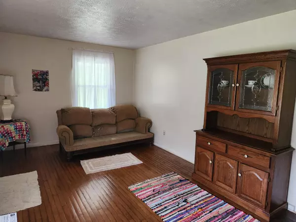 Keeling, VA 24566,20025 Old Richmond RD