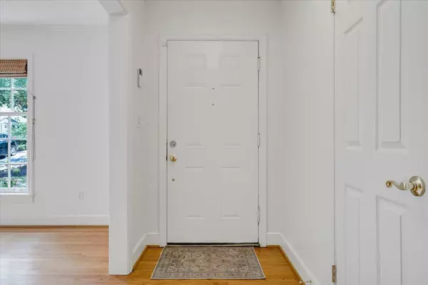 Roanoke, VA 24014,3135 West Ridge RD