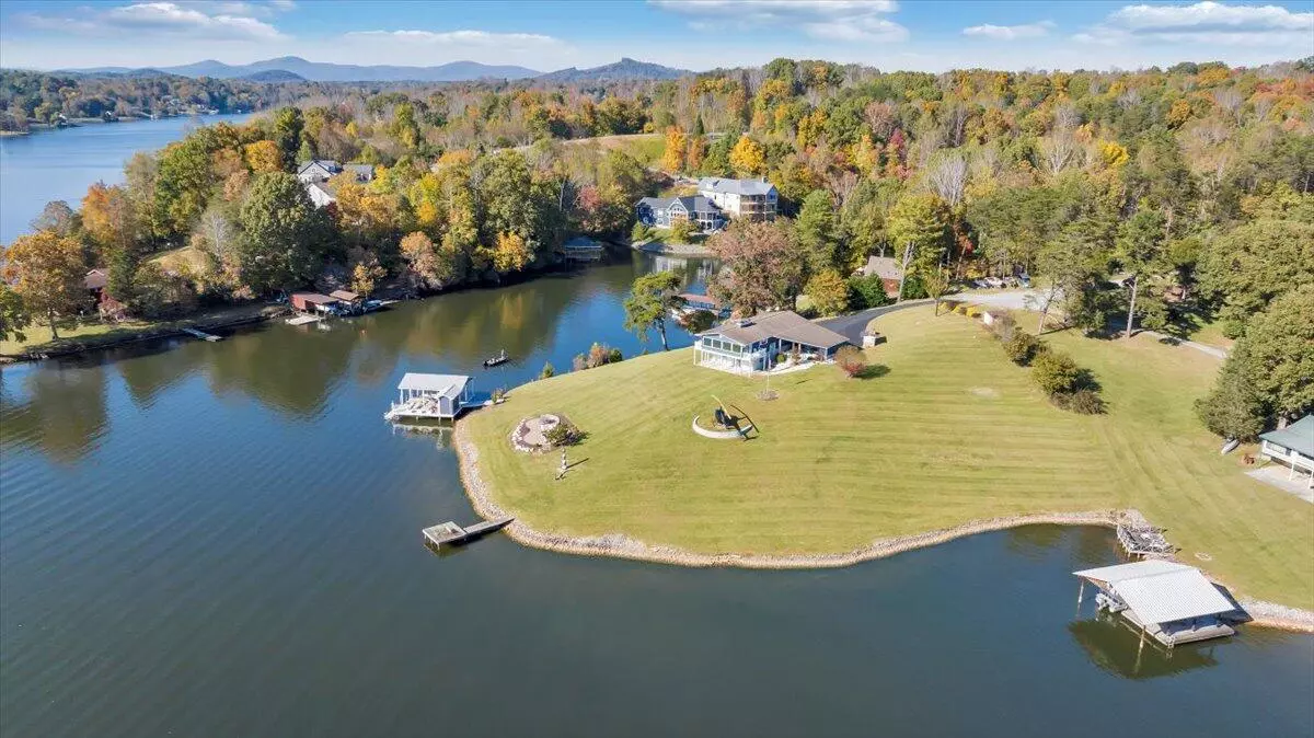 Goodview, VA 24095,1191 Rebel LN