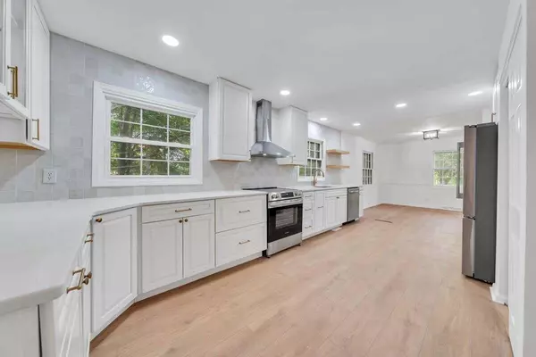 Martinsville, VA 24112,907 Hunting Ridge RD