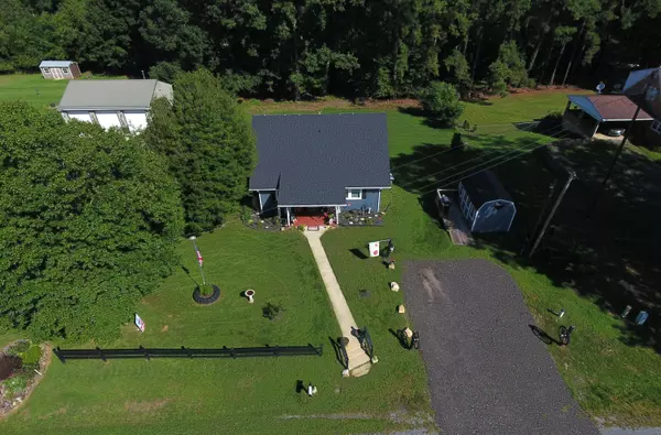 Huddleston, VA 24104,3881 Smith Mountain Lake PKWY