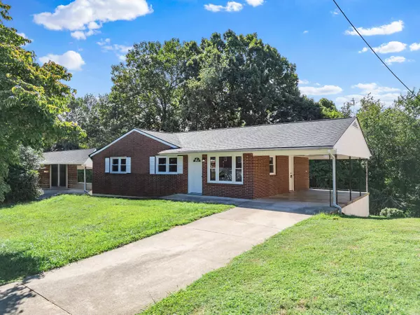 118 Burwood PL, Danville, VA 24540