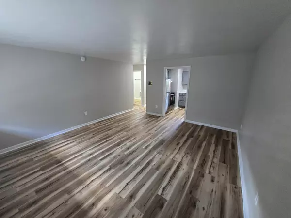 Roanoke, VA 24015,2607 Westover AVE Unit Apt 106