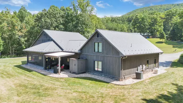 Penhook, VA 24137,4344 Smith Mountain Road RD