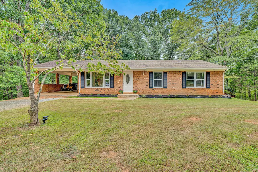 146 PINEVIEW DR, Hardy, VA 24101