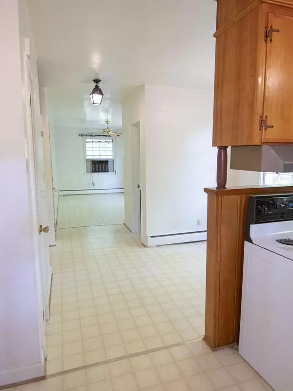 Vinton, VA 24179,1009 Hardy RD