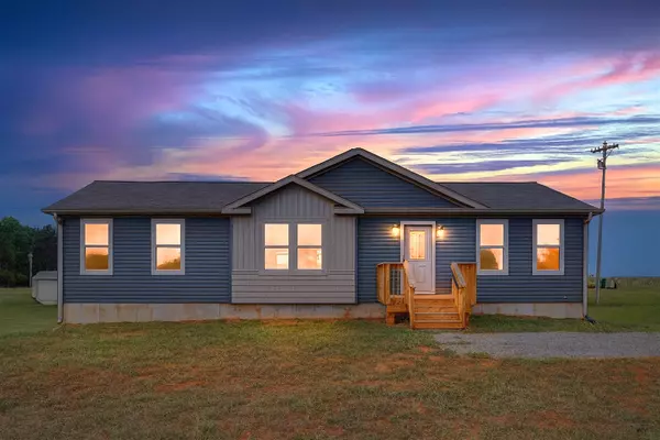 2227 Hendricks Store RD, Moneta, VA 24121