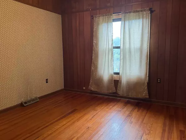 Rocky Mount, VA 24151,30 Riverview ST