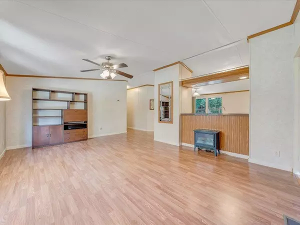 Ridgeway, VA 24148,141 Eisenhower RD