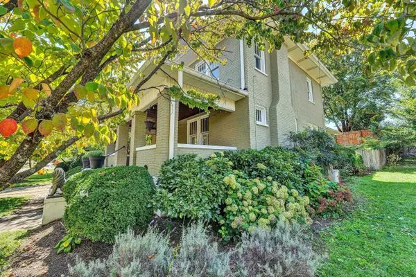 Roanoke, VA 24015,1810 Windsor AVE