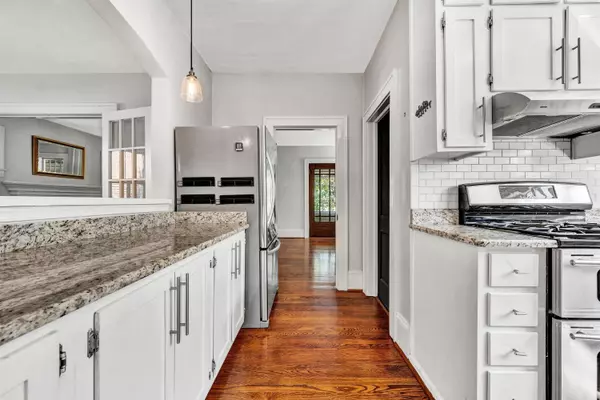 Roanoke, VA 24015,1810 Windsor AVE