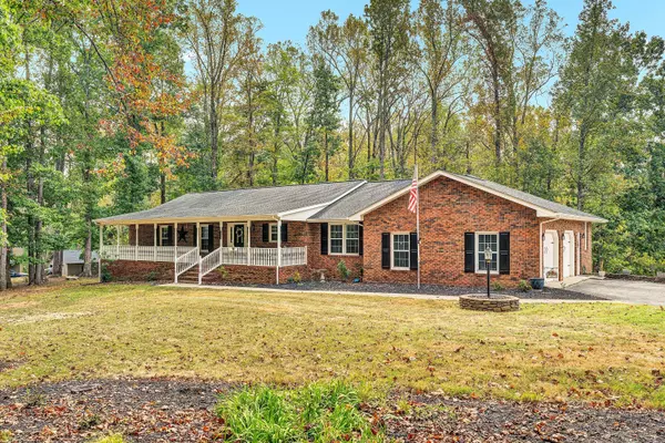 407 Brookledge DR, Vinton, VA 24179