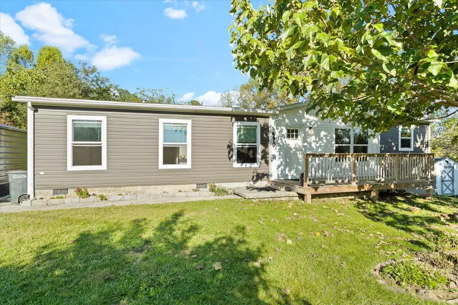 970 Ridgeway DR, Christiansburg, VA 24073