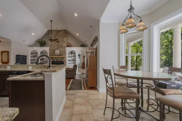 Bedford, VA 24523,2815 Cobbs Mountain RD