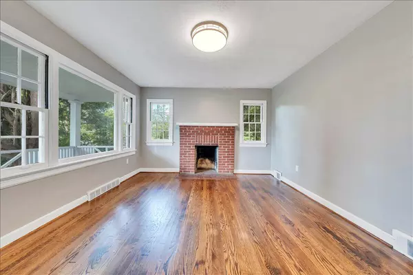 Roanoke, VA 24016,817 Hanover AVE