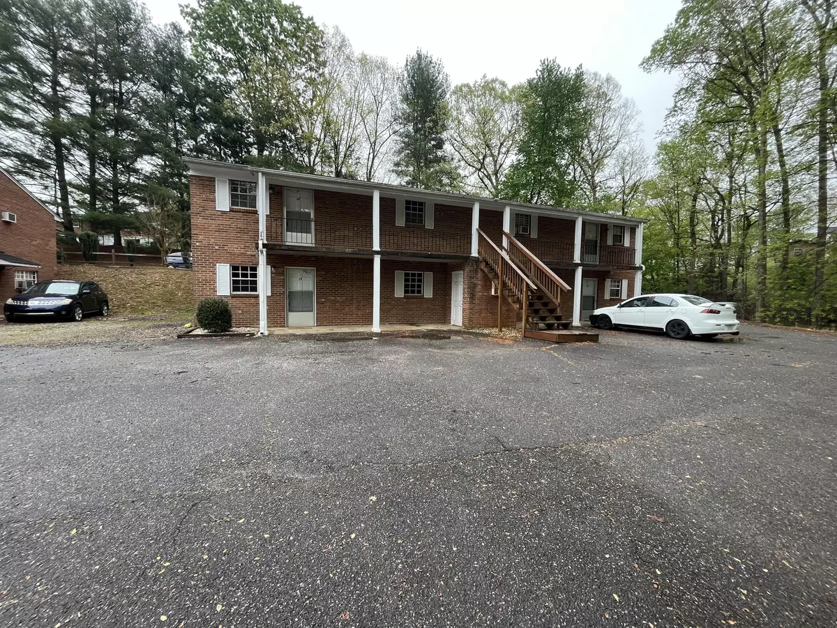 Martinsville, VA 24112,70 Franks CT Unit Apt 5