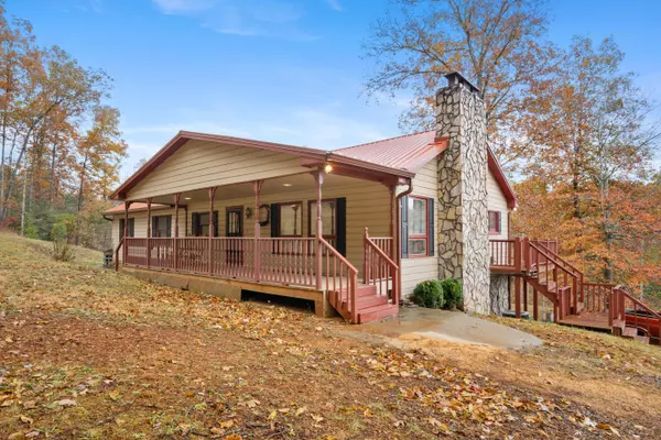 226 Hickory Ridge LN, Woolwine, VA 24185