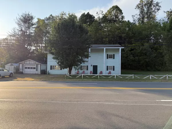 4393 Lee Hwy, Troutville, VA 24175