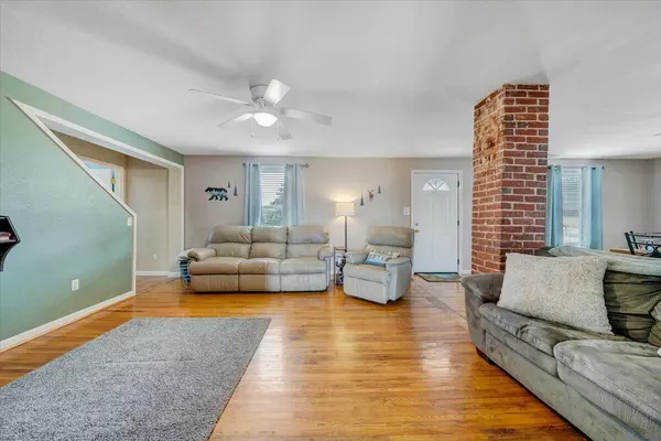 Union Hall, VA 24176,193 Simmons Creek RD