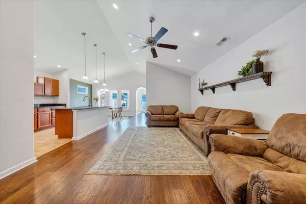 Radford, VA 24141,313 Jeffries DR