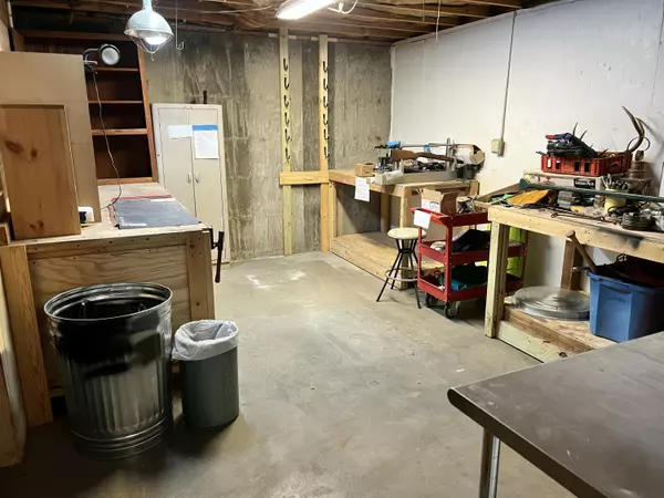 Wirtz, VA 24184,6281 Burnt Chimney RD