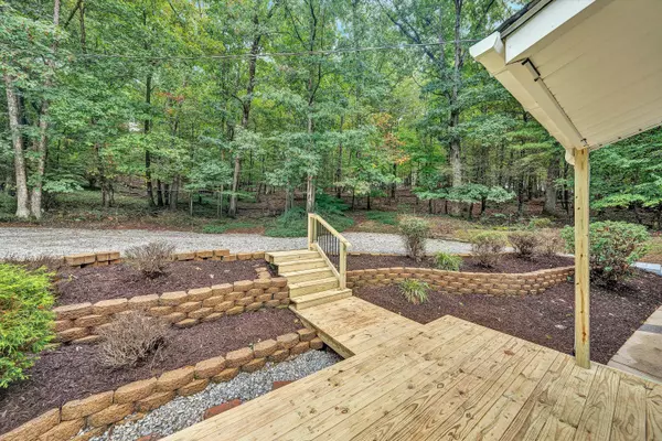 Roanoke, VA 24018,3837 Antietam DR