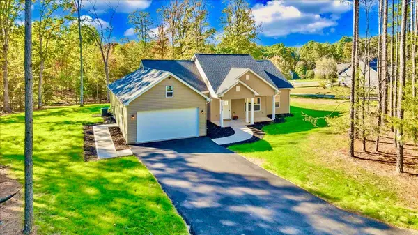 7878 Scruggs RD, Moneta, VA 24121