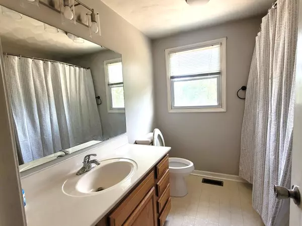 Roanoke, VA 24019,58 Arthur RD