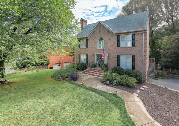 Roanoke, VA 24018,4434 Brentwood CT