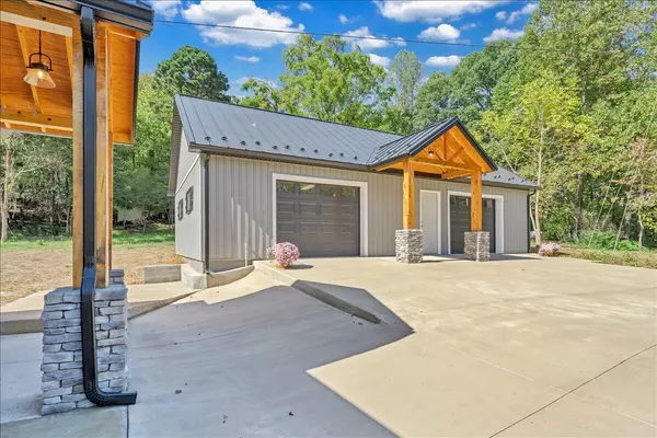 Troutville, VA 24175,194 Rainbow Forest DR