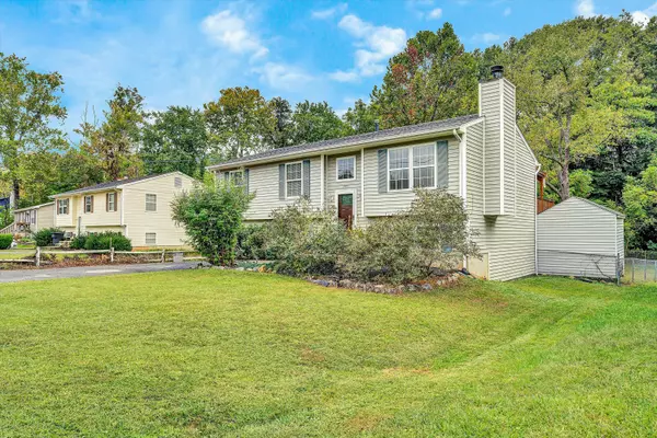 Vinton, VA 24179,2971 Stonebridge CIR