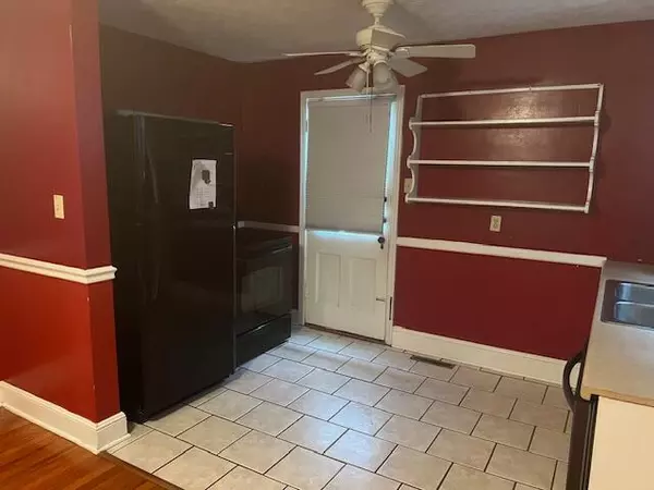 Martinsville, VA 24112,810 Jefferson CIR