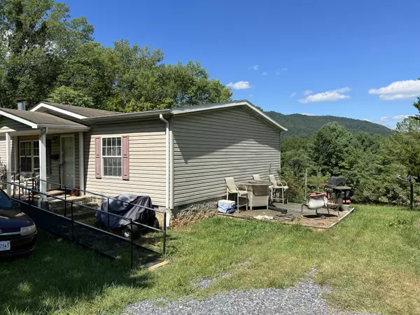 Thaxton, VA 24174,101 Meadowcrest LN