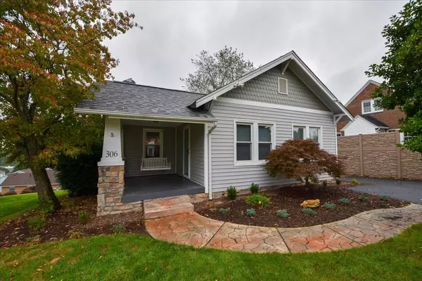 306 S Franklin ST, Christiansburg, VA 24073