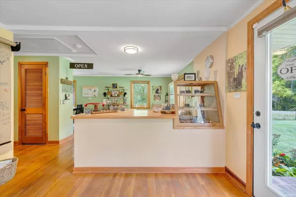 Copper Hill, VA 24079,7360 Floyd Hwy