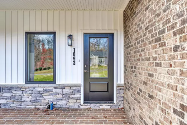 Moneta, VA 24121,1093 Jewel TRL