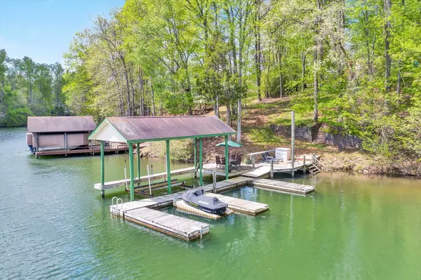 Moneta, VA 24121,1280 Bremble DR