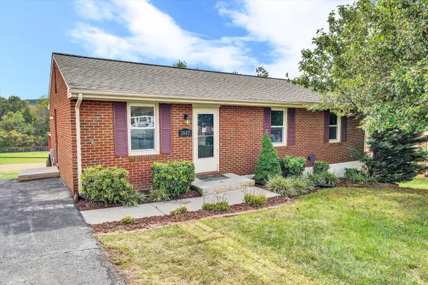 2847 Tulip LN,  Vinton,  VA 24179