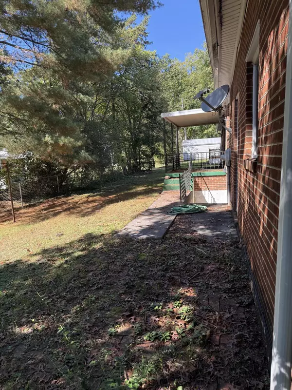 Clifton Forge, VA 24422,933 Ingalls ST