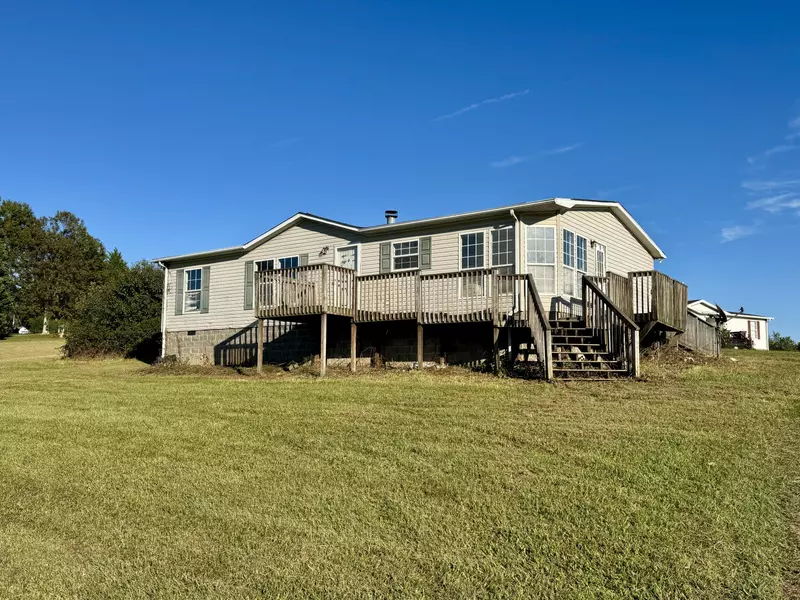 55 Chestnut Meadows DR, Martinsville, VA 24112