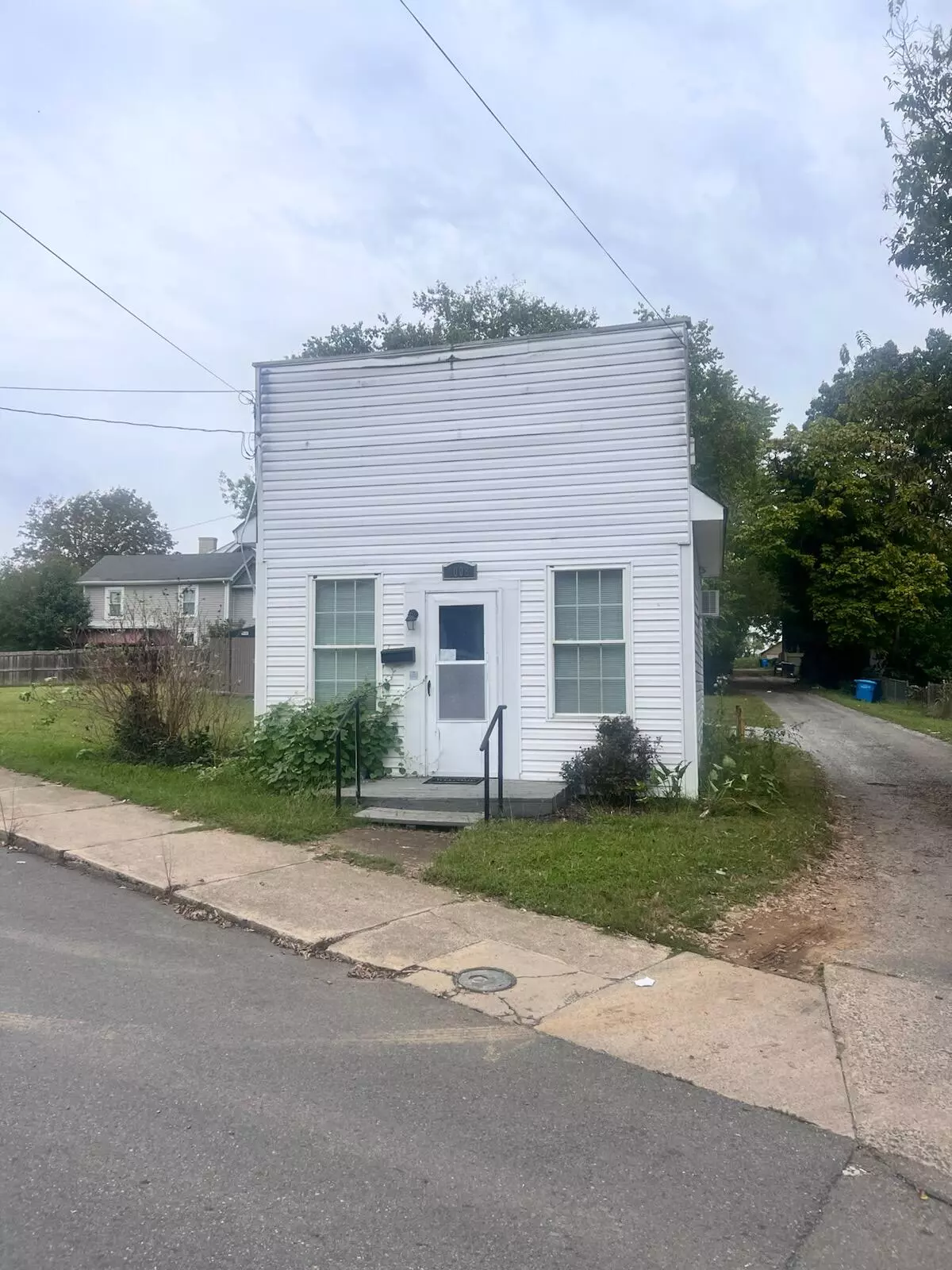 Roanoke, VA 24013,701 Highland AVE