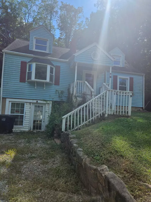5204 Salem Tpke, Roanoke, VA 24017