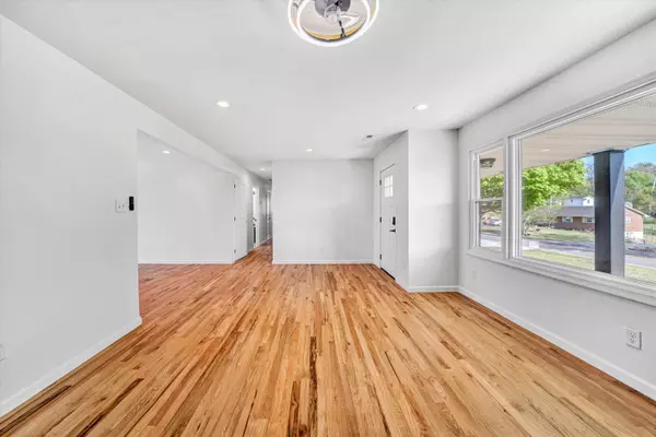 Christiansburg, VA 24073,2288 Mud Pike RD