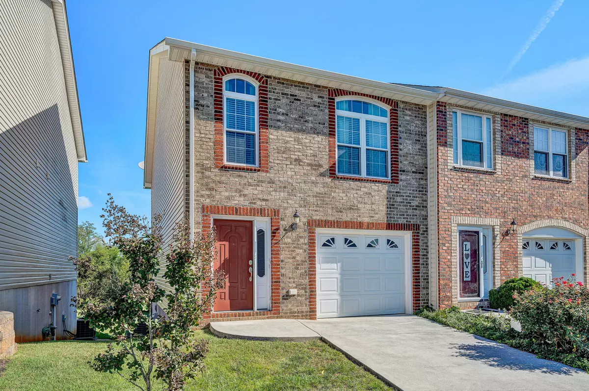 Roanoke, VA 24019,867 Walhalla CT