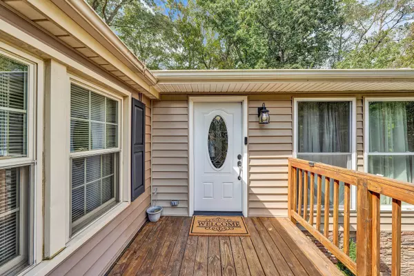 Moneta, VA 24121,276 Bluewater DR