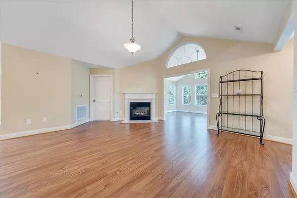 Roanoke, VA 24019,5516 Orchard Villa CIR