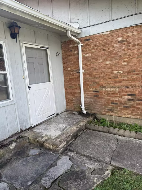 Covington, VA 24426,551 Brentwood DR