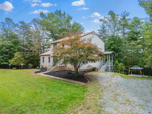 Rocky Mount, VA 24151,654 Eagle LN