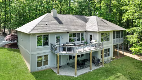 965 Vista PKWY, Hardy, VA 24101